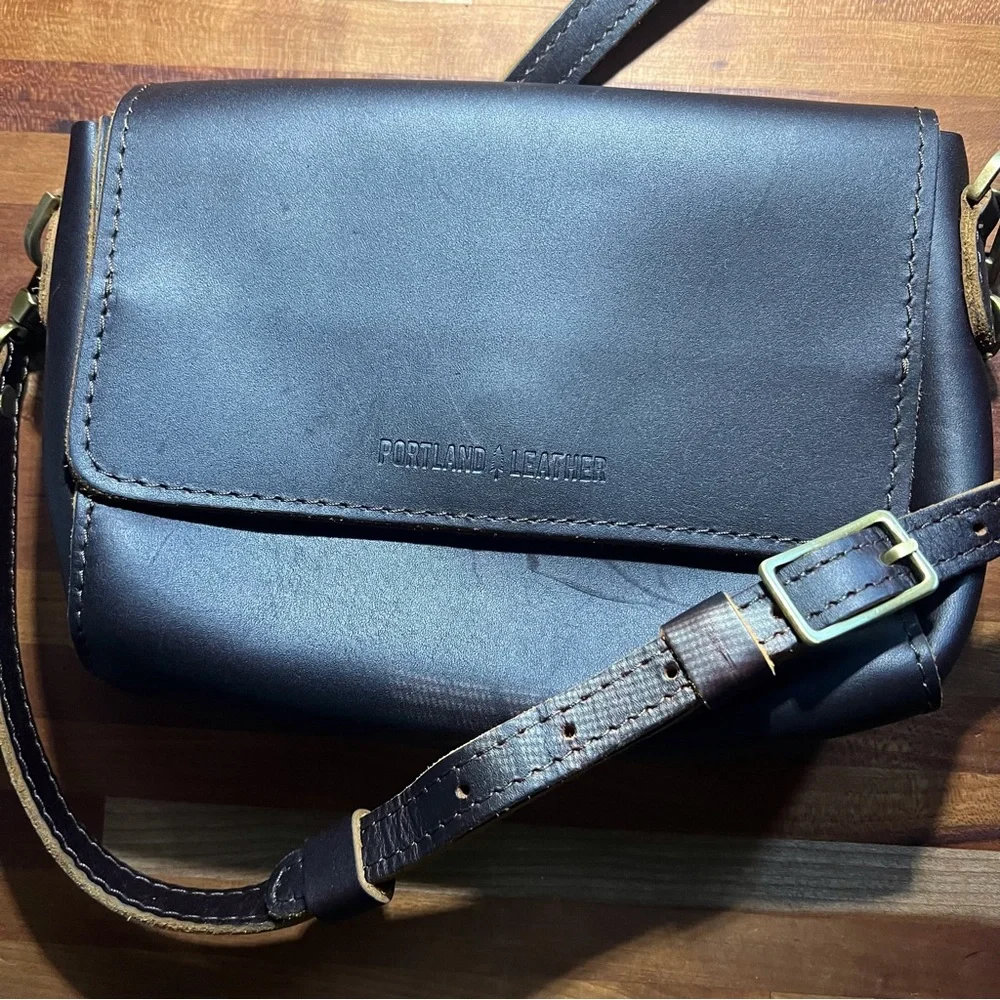 Portland Leather Goods, Metro Mini Crossbody, Magnetic Closure, w/Strap, Brown - Picture 1 of 6